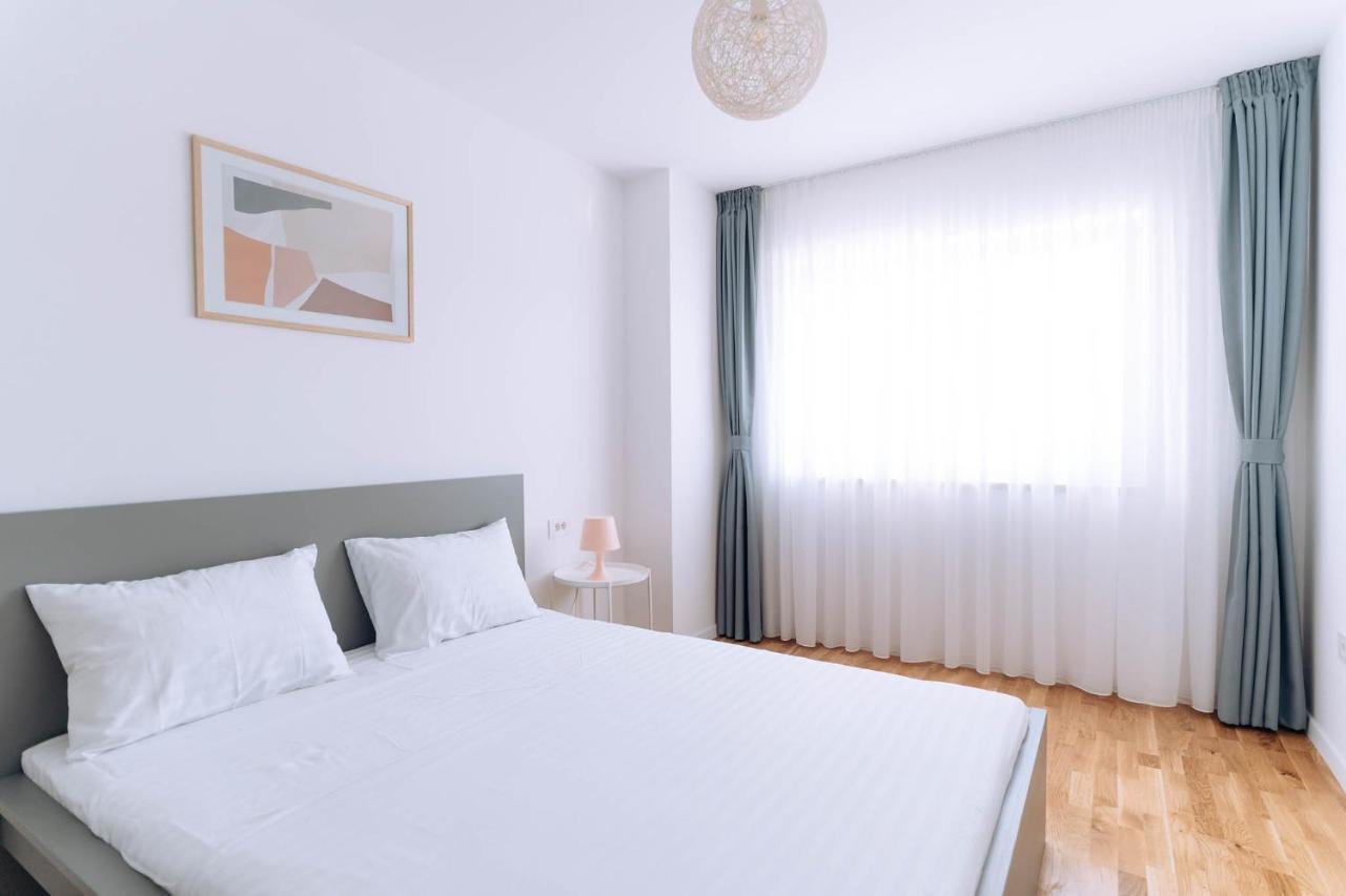Flamingo Suites オラデア エクステリア 写真