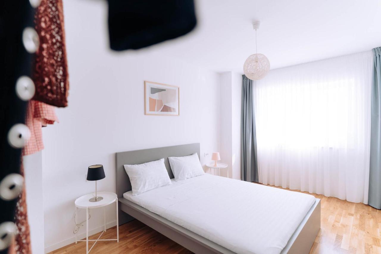 Flamingo Suites オラデア エクステリア 写真