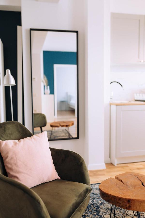 Flamingo Suites オラデア エクステリア 写真
